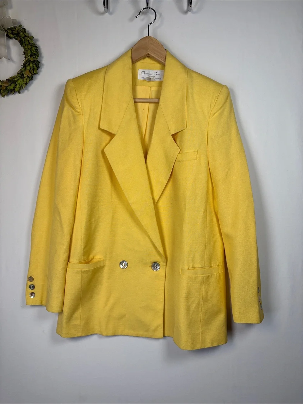CHRISTIAN DIOR The Suit VTG Double Button Quiet Luxury Soft Yellow Blazer size 4